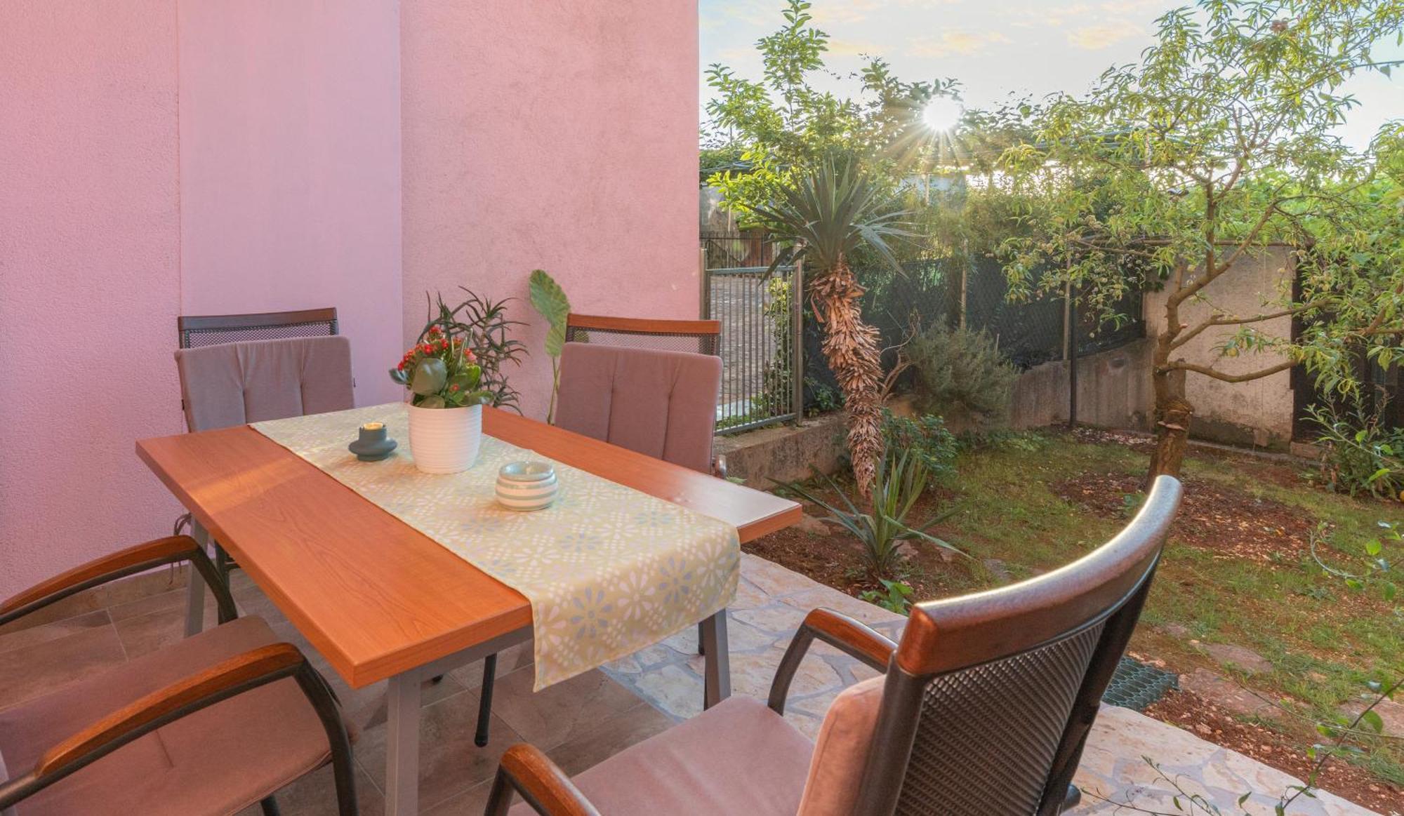 Sunny Apartment Valbandon Fažana Εξωτερικό φωτογραφία